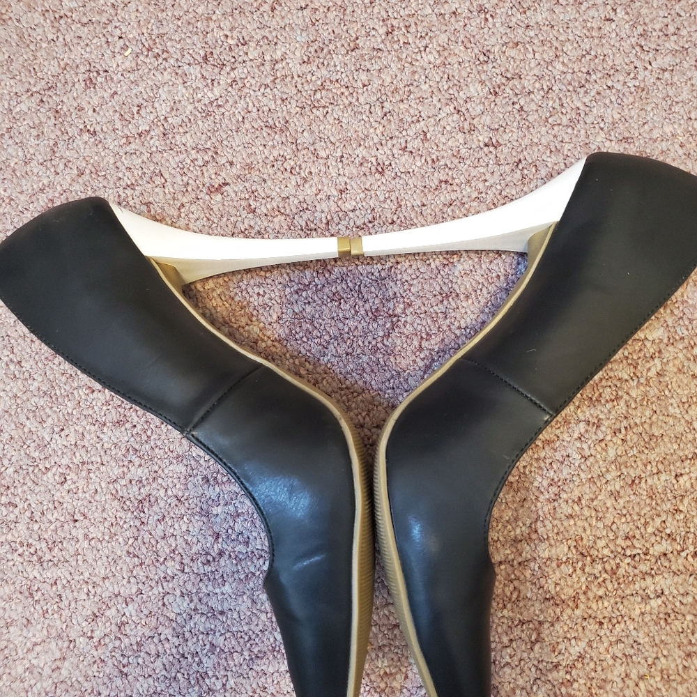 Black/White heels